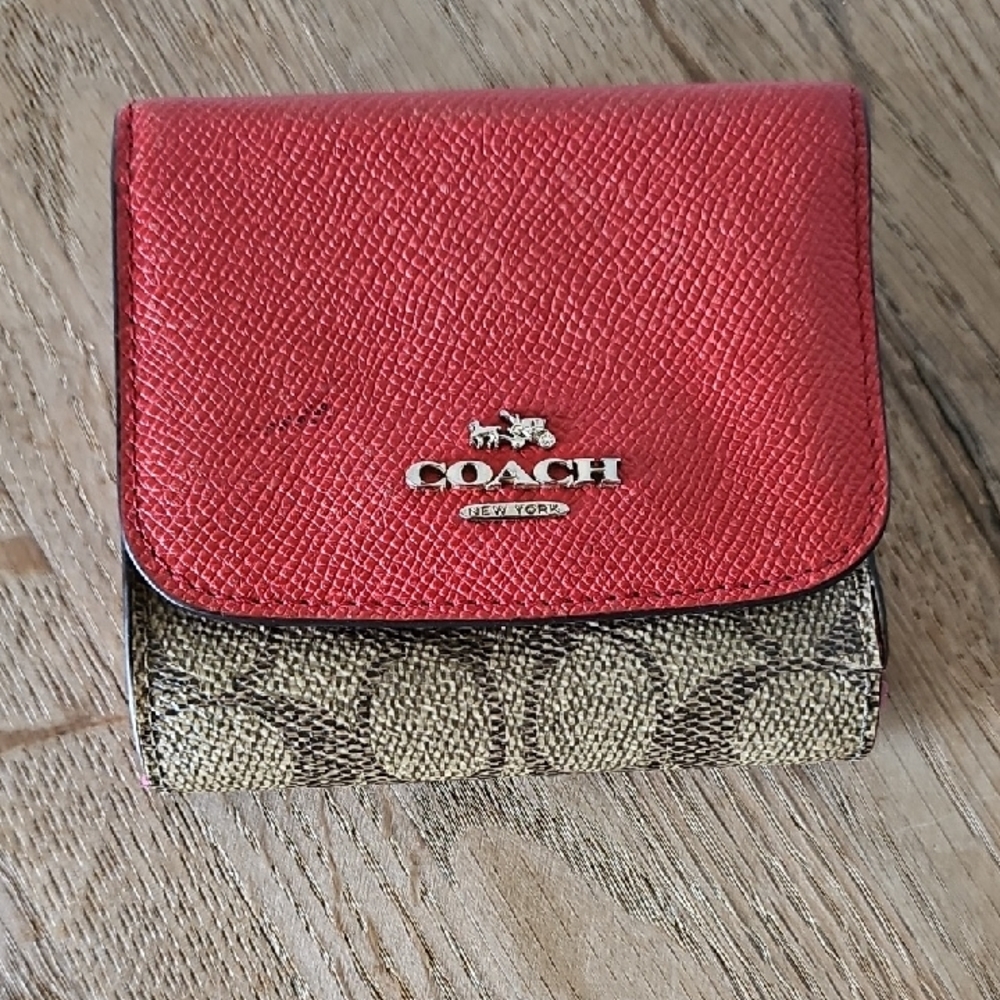 Coach Red and Tan Wallet Compact Design